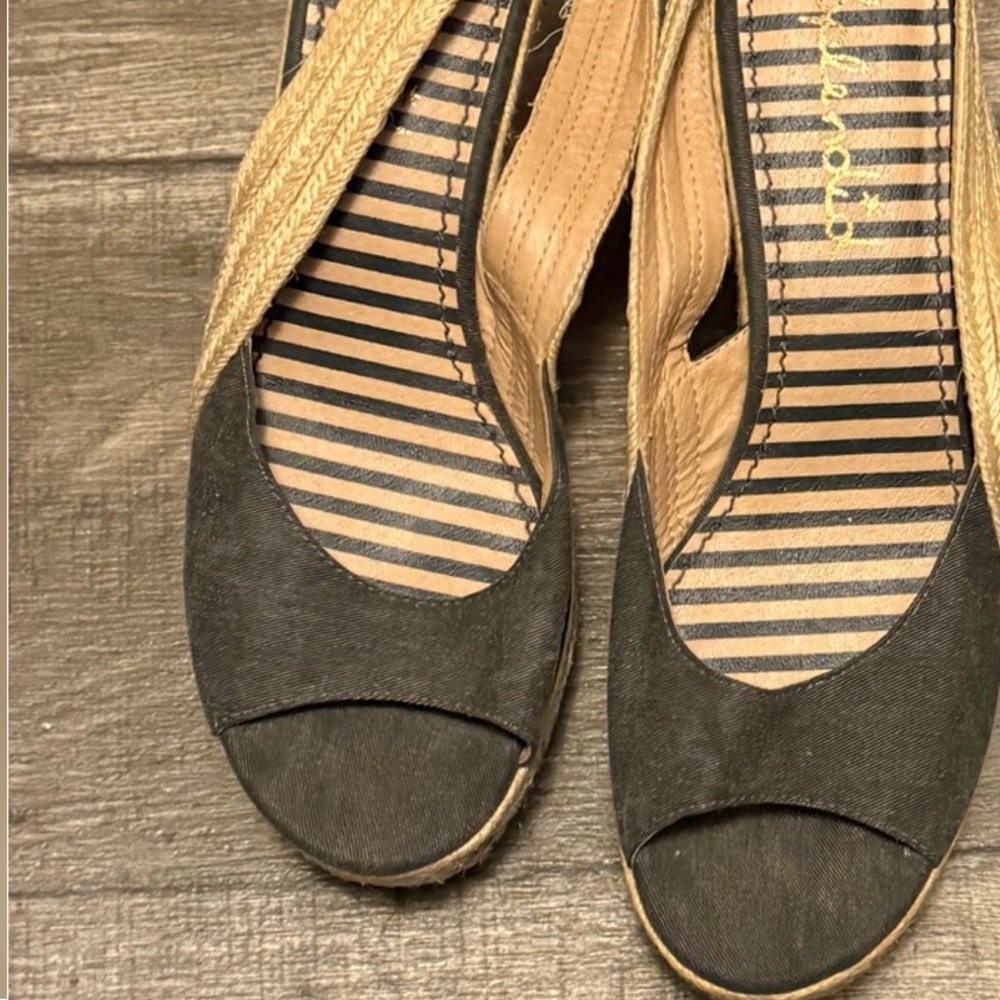 Splendid Charcoal and Beige Wedge Sandals